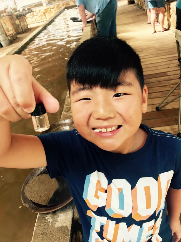 c9ec466e-eab3-48d6-a74c-1e90a33c2cd1